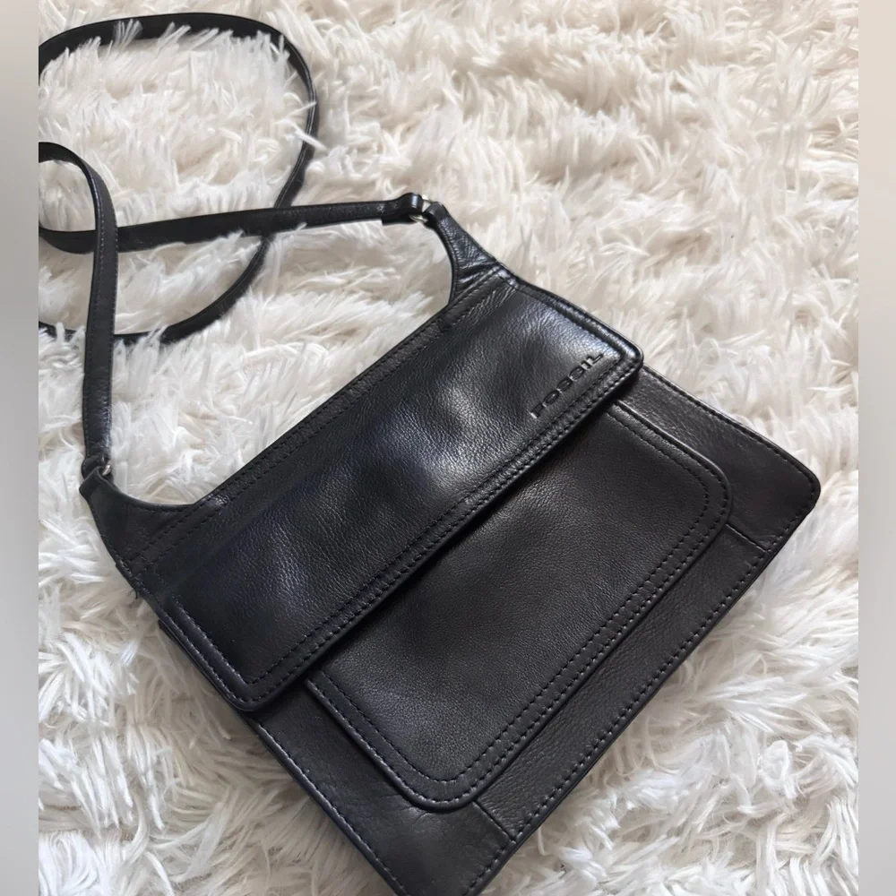 MINT Vintage Fossil Black Leather Flap Crossbody Bag - Picture 6 of 7